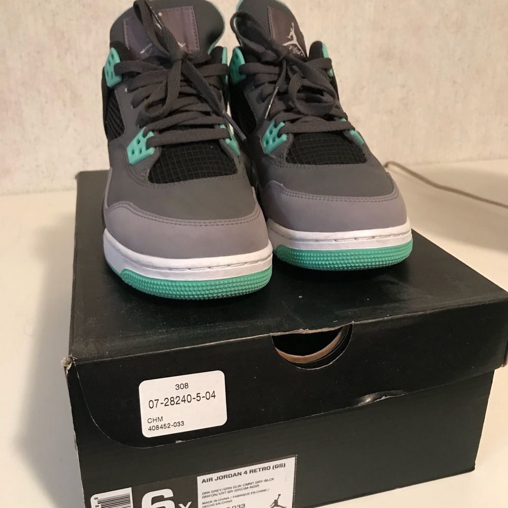 Jordan Green Glow 4